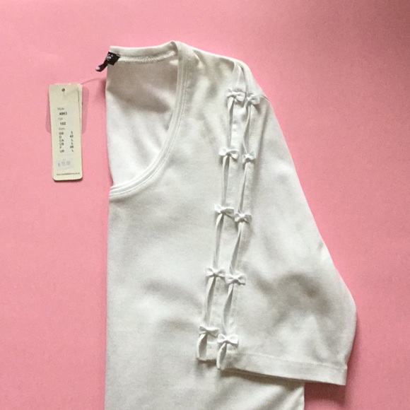 Not so Simple White Tee - Picture 4 of 6